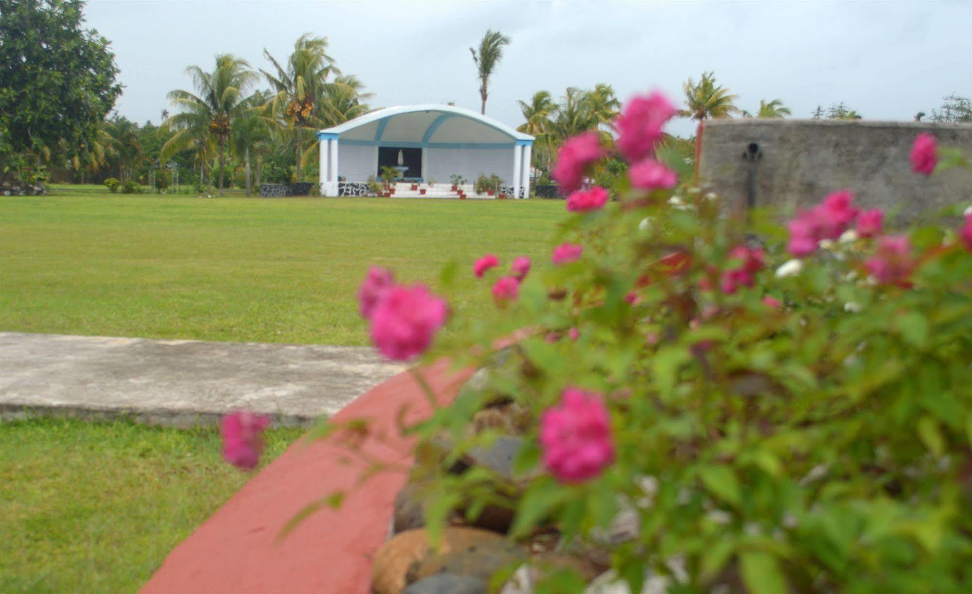 The St Therese Samoa Retreat And Accommodation Tuana'i Bagian luar foto